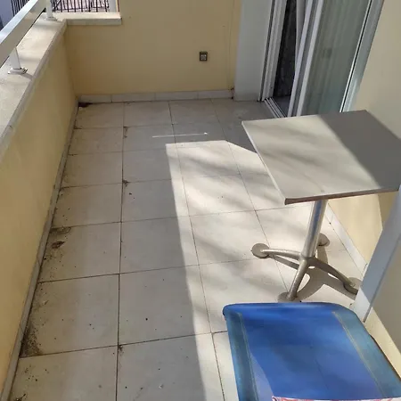 Διαμέρισμα Duplex Centrico, En Segunda Linea De Mar